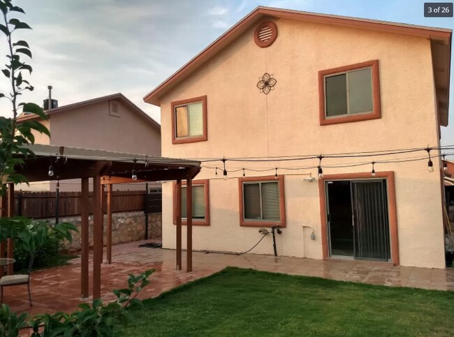 Building Photo - 14172 Tierra Halcon Dr