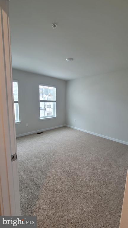 Building Photo - 7503 Silver Thread Wy