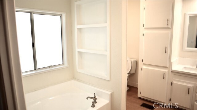 Building Photo - 34475 Wheelbarrow Ln