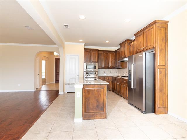Building Photo - 2943 Ladoga Dr