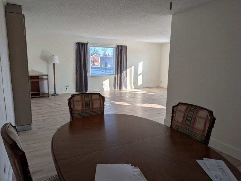 Building Photo - 132 S Michigan Ave