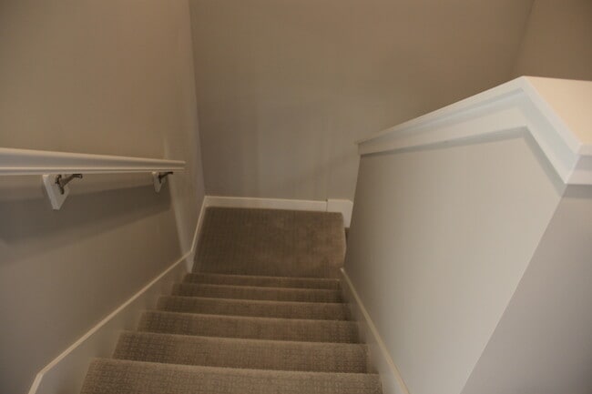 Building Photo - PKR Investments LLC(3715SWClaytonDR)