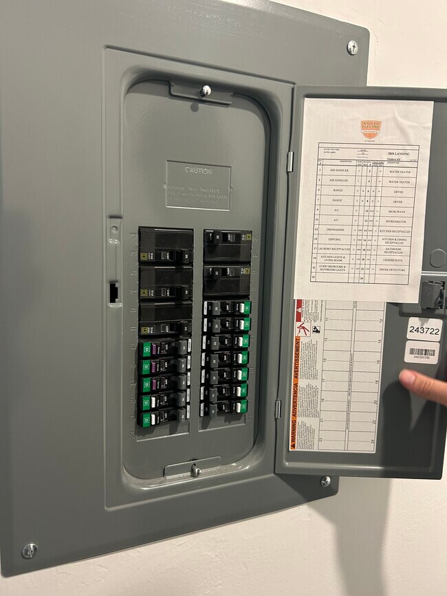 Building Photo - 18421 Copperhead Dr