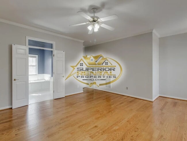 Building Photo - 116 Winding Wood Cir