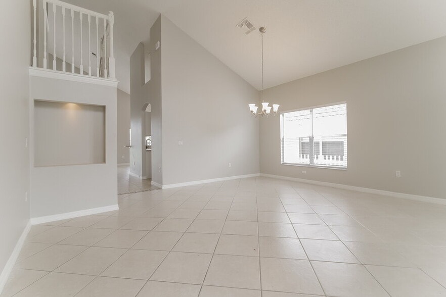 Building Photo - 3215 Abiaka Dr