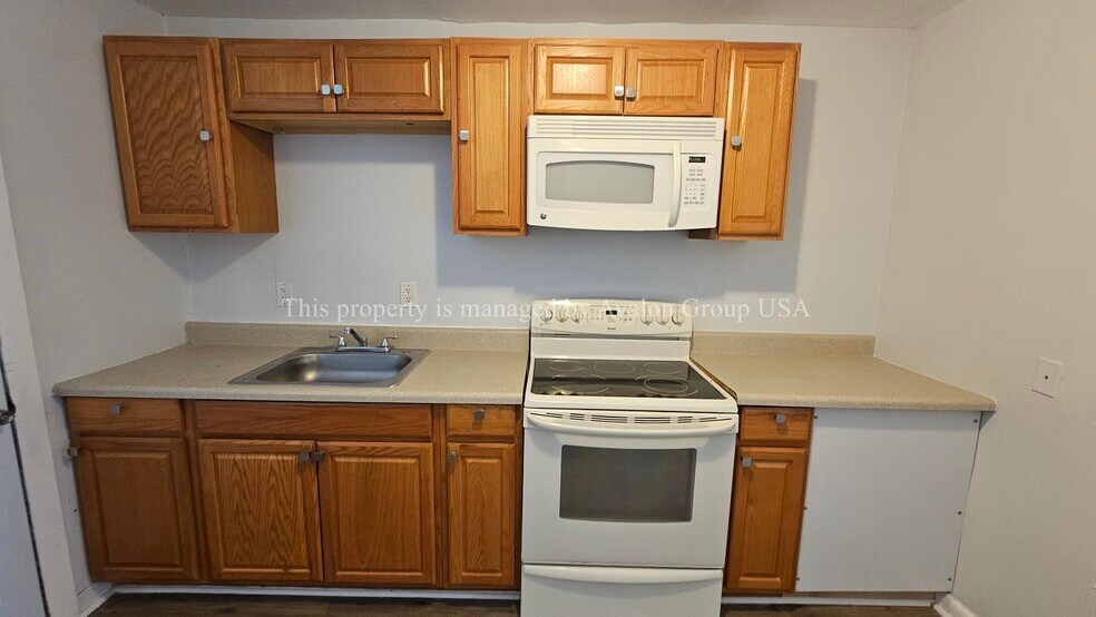 Building Photo - 604 W 18th St