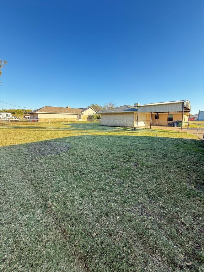 Building Photo - Classic Celina Charm with Vintage Comfort - Spacious 3-Bedroom Home with Large Yard and Covered P...