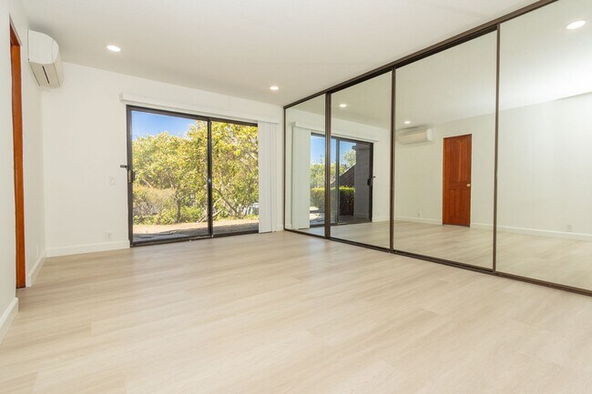 Building Photo - Iconic A-Frame Encinitas 4 Bed + Studio Sp...