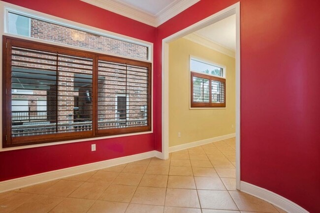 Building Photo - 7516 Pinehurst Ct
