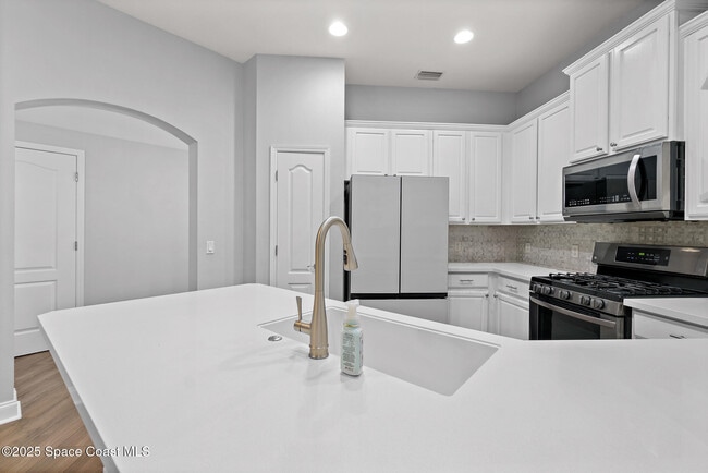Building Photo - 1741 Kinsale Ct