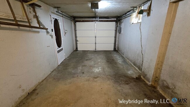 Building Photo - A Nice 3-Bed 1 Bath House in Northside!!!