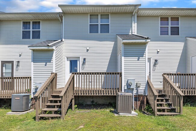Building Photo - 347 E Williams St