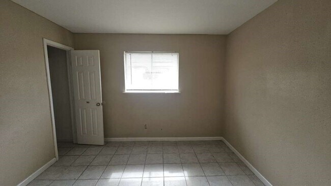 Building Photo - 1122 Havner Ln