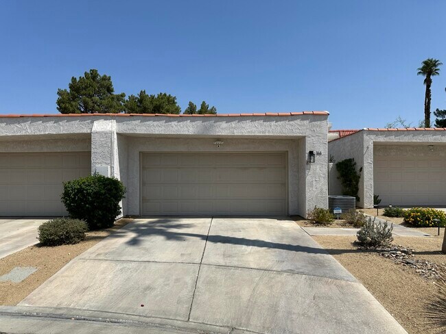 Building Photo - 166 Wimbledon Ct