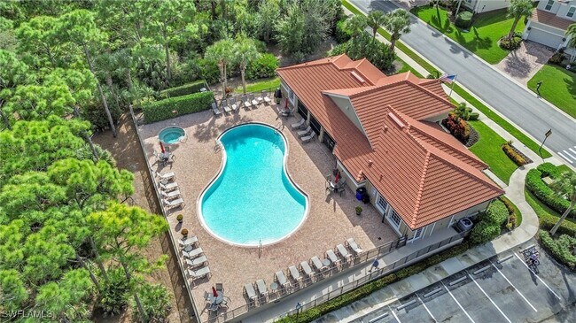 Building Photo - 17600 Old Harmony Dr