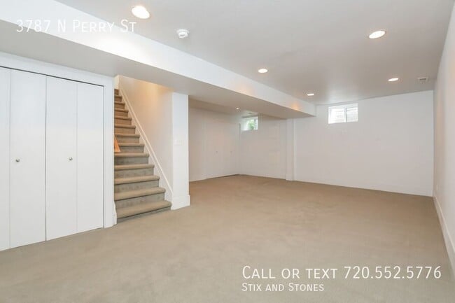 Building Photo - 3787 Perry St