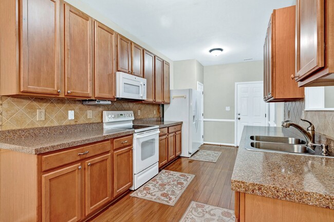 Building Photo - 412 Cline Falls Dr