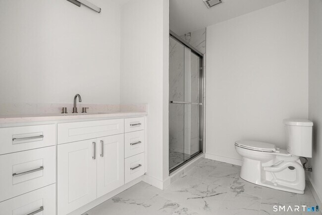 Building Photo - 29 Village Rd