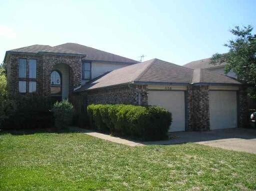 Primary Photo - 1130 Summit Crest