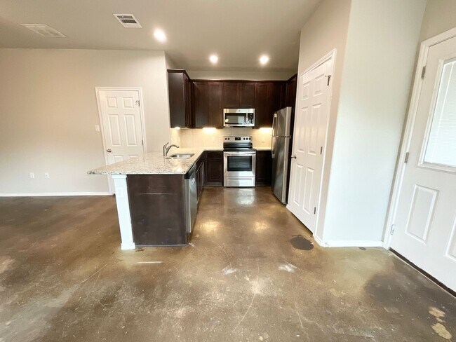 Building Photo - Luxury 2-story | 3-bedroom | 2.5-bath  dup...