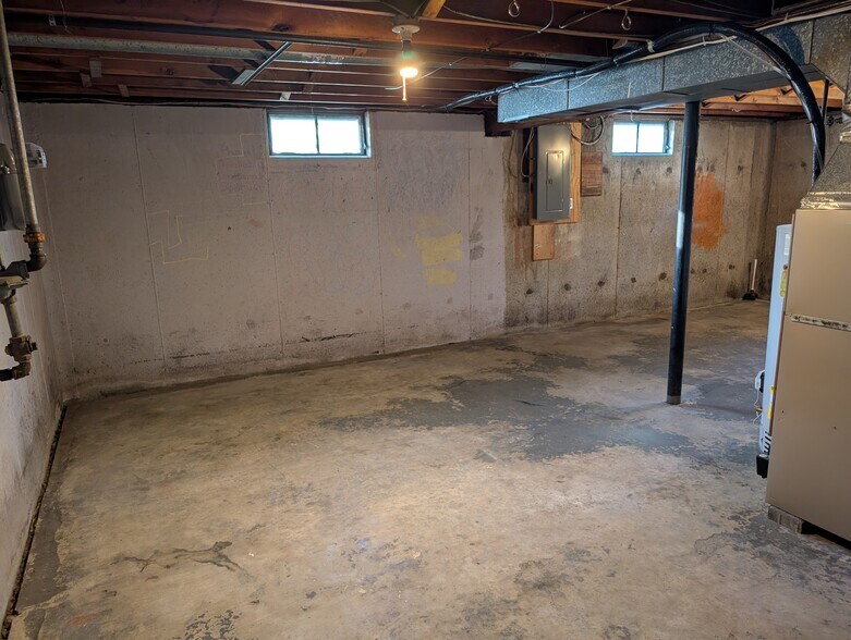 Building Photo - 22 Hanifin Ave