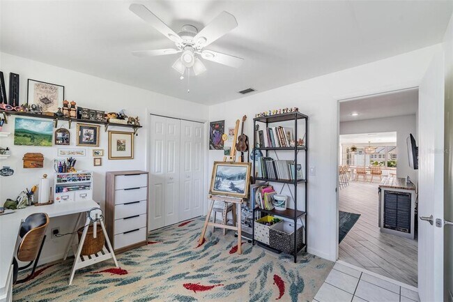 Building Photo - 1001 Grovewood Ct