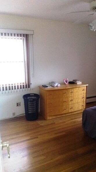 Building Photo - 28 Wolfle St