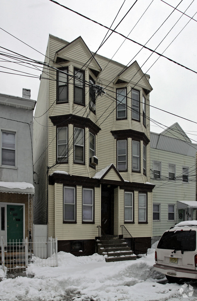 Primary Photo - 175 South St