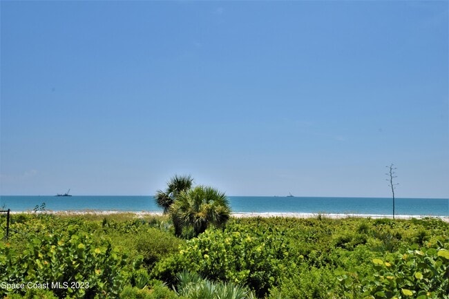 Building Photo - 1000 Ocean Park Ln