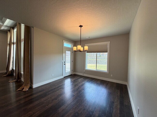 Building Photo - Gorgeous Craftsman Home- 5 bed, 3 Full Bath- Includes Landscaping!