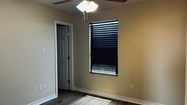 Building Photo - 332 Silverleaf Oak