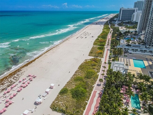 Building Photo - 4925 Collins Ave