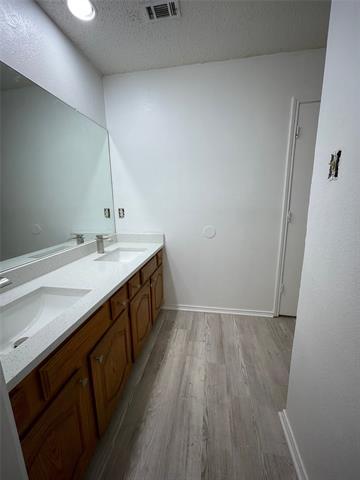 Building Photo - 2424 Sherry St