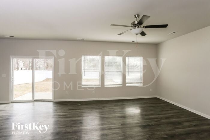 Building Photo - 8204 Williams Farm Dr