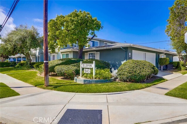 Building Photo - 1845 Anaheim Ave