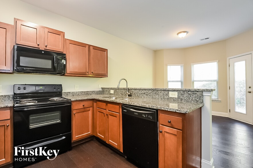 Building Photo - 114 Bethany Manor Dr