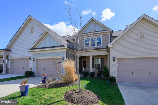 Building Photo - 15563 Blue Lotus Ln