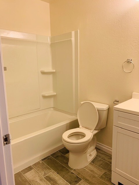 Building Photo - Redlands Home with NEW Paint & Tile Throughout