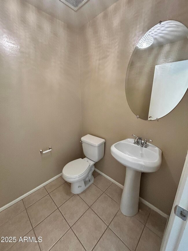 Building Photo - 7611 W Charter Oak Rd