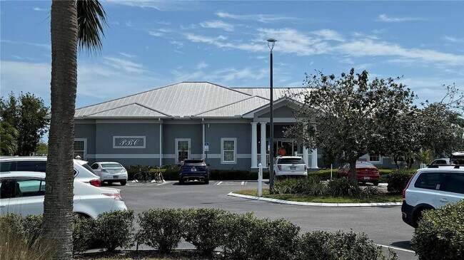 Building Photo - 950 Waterside Ln