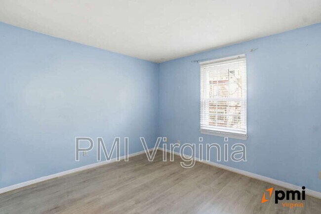 Building Photo - 1210 Stockley Gardens