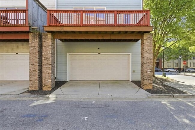 Building Photo - 740 Liberty Commons Dr NW