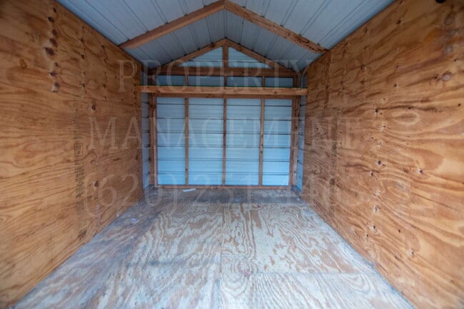 Building Photo - 2 bedroom, 2 bath duplex in Oklahoma