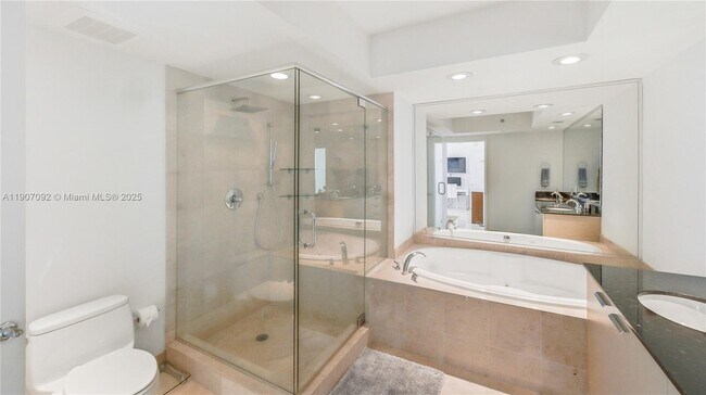 Building Photo - 1850 S Ocean Dr