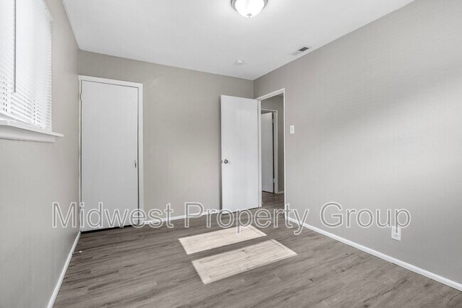 Building Photo - 24 Boles Ave