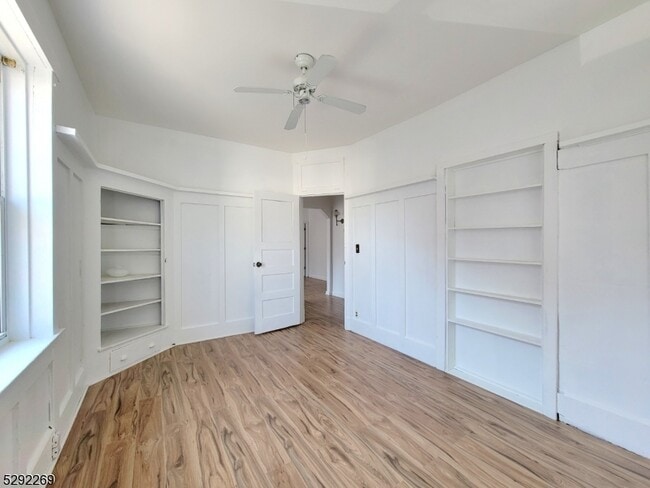 Building Photo - 551 Franklin Ave