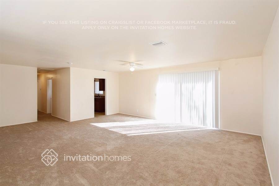 Building Photo - 4546 W Ave L-10