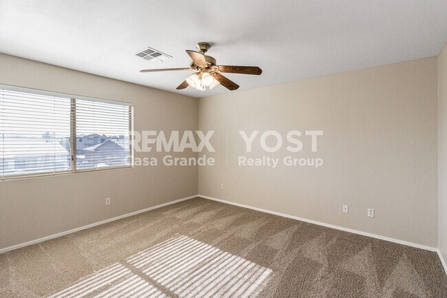 Building Photo - Room to relax and space to entertain with $500 off the first months rent
