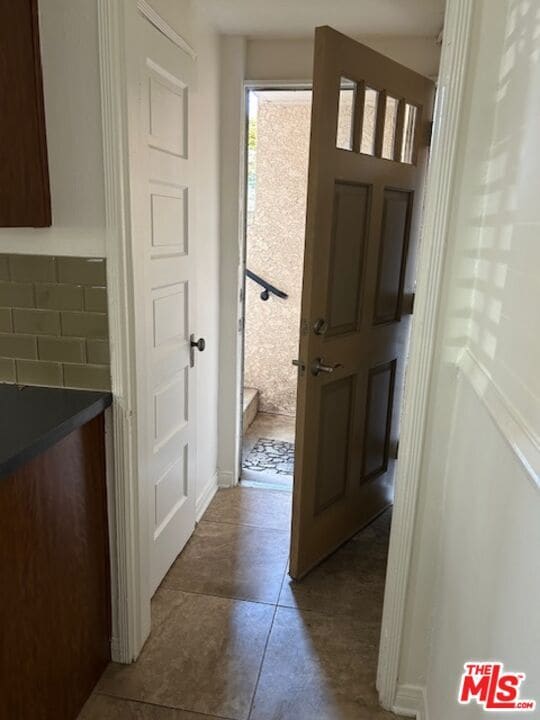 Building Photo - 237 Marine St