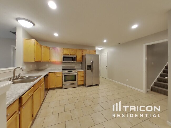 Building Photo - 203 Beacon Point Ln